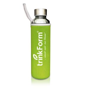 trinkForm® 500 ml Trinkflasche aus Borosilikatglas mit Edelstahlschraubdeckel und grüner Schutzhülle, leicht, chemikalienfrei und hitzebeständig