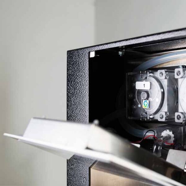 Innenaufnahme des trinkForm® Getränkeautomaten zeigt die hochwertige Technik und Mechanismen